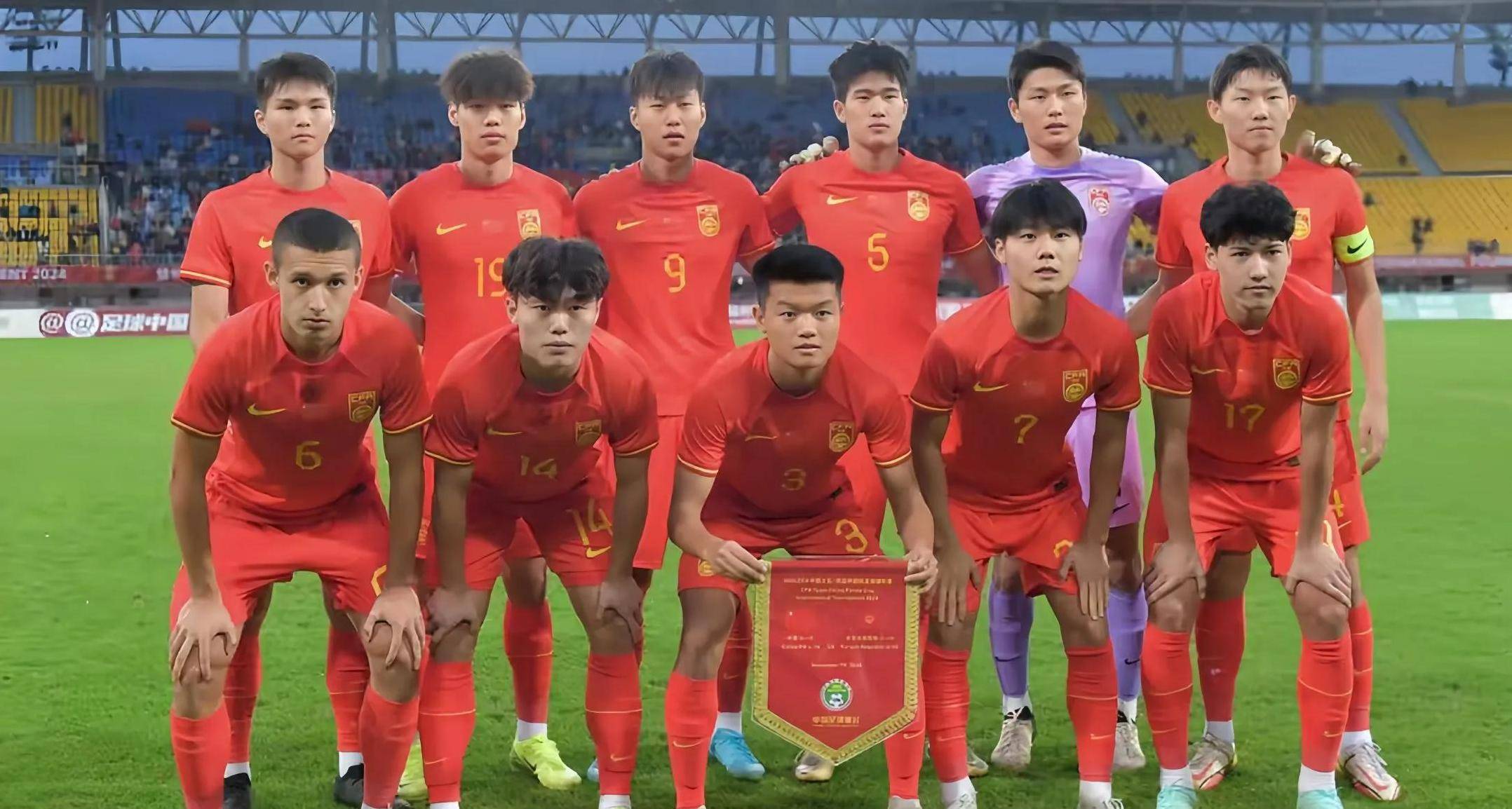 国内球队在国际比赛中表现出色夺得胜利